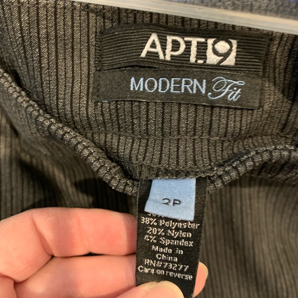 Apt 9 dress pants. Very comfortable only worn a few times.
